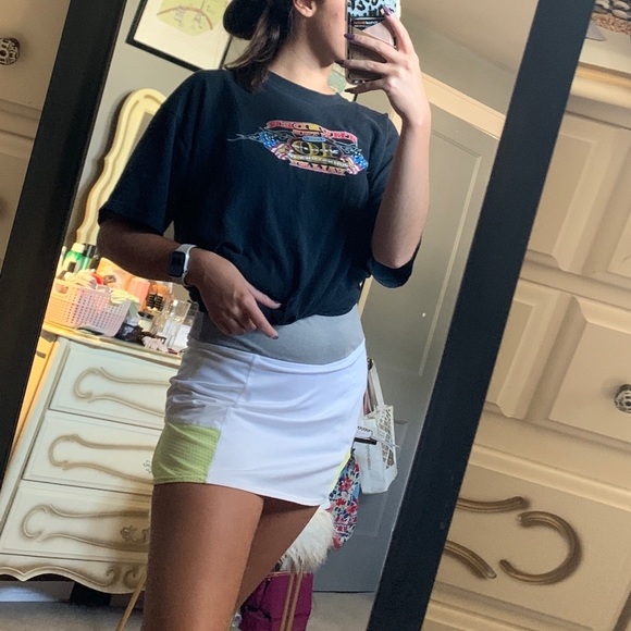 white tennis skirt - Picture 2 of 3